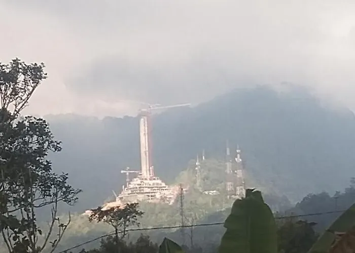 Puncak Giri Glamping & Camp